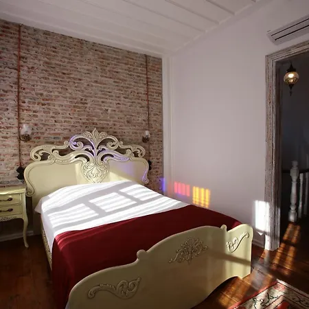 Hotell Cavlihane 1885 3*