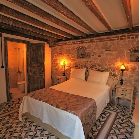 Cavlihane 1885 Hotel Ayvalik