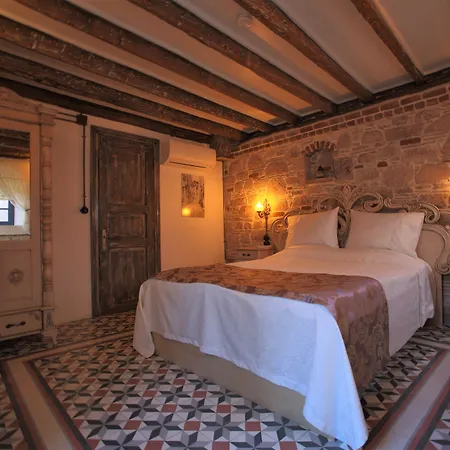 Cavlihane 1885 Hotel