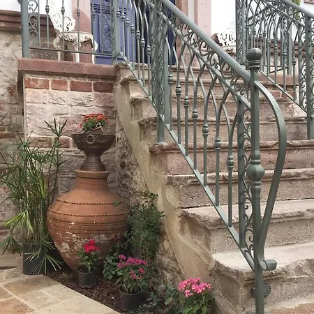 Cavlihane 1885 Hotel 3*